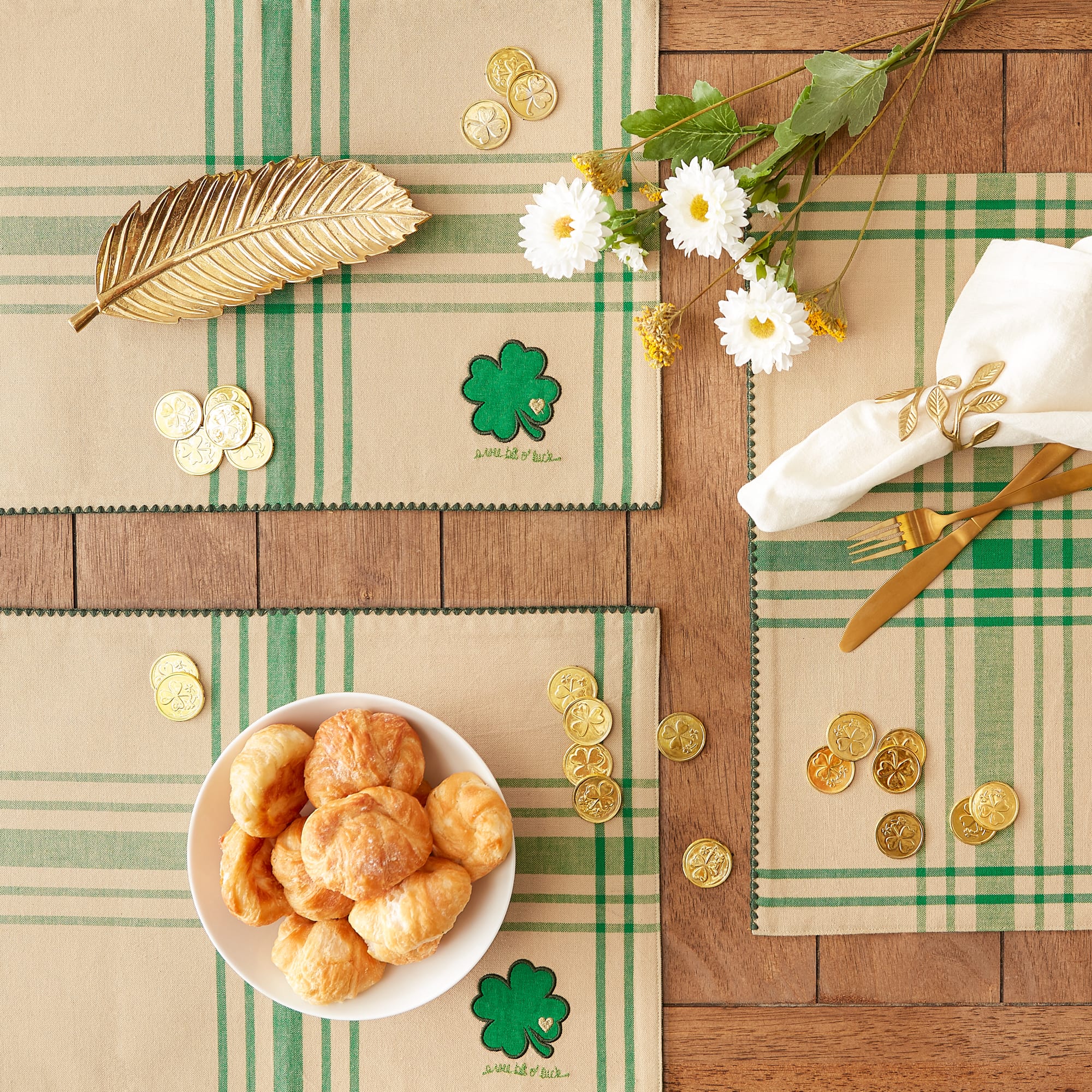 DII&#xAE; A Wee Bit O Luck Embroidered Placemats, 4ct.